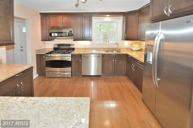 8708 Old Courthouse Rd, Vienna, VA 22182 - photo 5