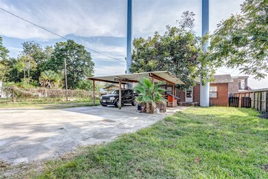 231 Theron St, Houston, TX 77022 - photo 3