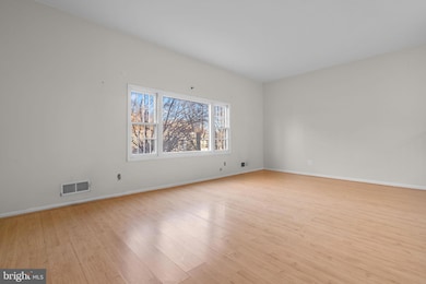 5927 Bayshire Rd unit 115, Springfield, VA 22152 - photo 4