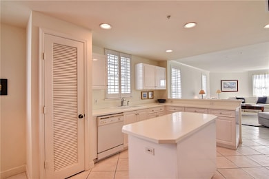 940 Turtle Cove Ln unit 210, Vero Beach, FL 32963 - photo 3