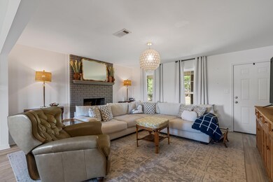 826 Three Notch Rd, Collins, MS 39428 - photo 7