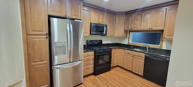 1901 Redwood Ct, Monmouth Junction, NJ 08852 - photo 2