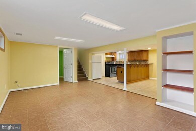 10724 Marlborough Rd, Fairfax, VA 22032 - photo 7