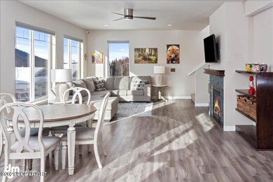 Living Room_DMD_5608