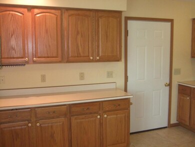 800 Hickory Dr, Marysville, OH 43040 - photo 6