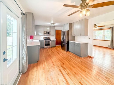 4816 Lonewillow Ln, Virginia Beach, VA 23455 - photo 4