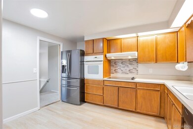 13288 E Alaska Place, Aurora, CO 80012 - photo 6