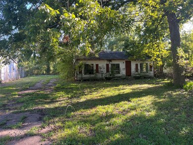 743 Millville Dr, Houston, TX 77091 - photo 2