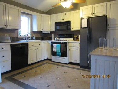 22 Kentucky Dr, Hazlet, NJ 07730 - photo 2