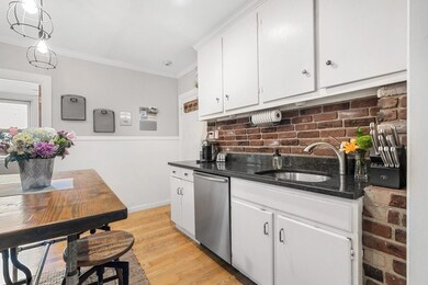 14-16 Henchman St unit 4M, Boston, MA 02113 - photo 3