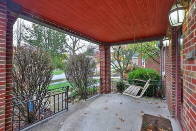 026-Porch
