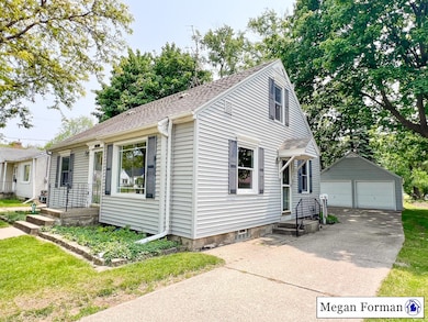 426 Mae-Thy - Full Circle Realty-03