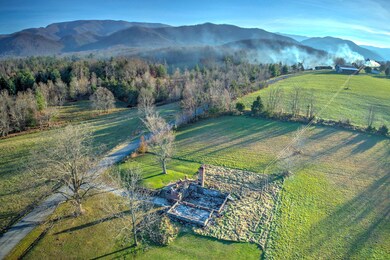 1075 Green Ridge Loop