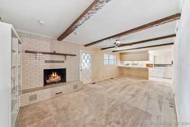 225 N Choctaw Ct, Claremore, OK 74017 - photo 7