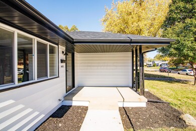 4475 Hartwell Rd, Columbus, OH 43224 - photo 6