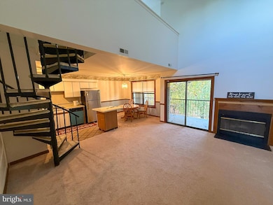 19 Summit Ct unit 203B, Marlton, NJ 08053 - photo 3