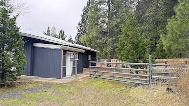 2831 State Highway 97, Weed, CA 96094 - photo 3