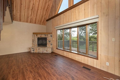 7-web-or-mls-07-Living Room.jpg