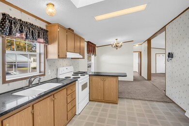 556 Central St unit 132, Leominster, MA 01453 - photo 6