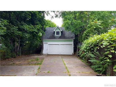 Garage.
