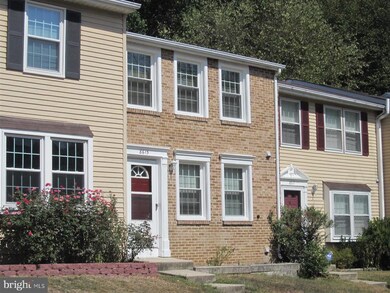 8615 Spring Creek Ct, Springfield, VA 22153 - photo 2