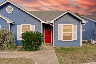 1150 Green Hill Dr, Canyon Lake, TX 78133 - photo 2