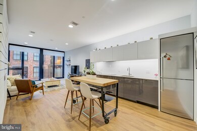 Chapman Stables unit 230, Washington, DC 20001 - photo 7