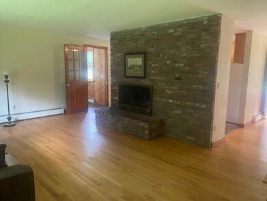 21 Fairview St, Gardiner, ME 04345 - photo 4
