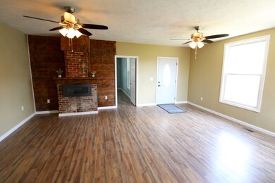 115 E Walnut St, Princeton, IN 47670 - photo 5