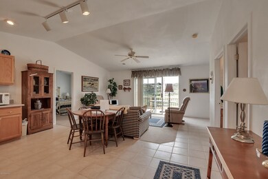 Living Room (4)