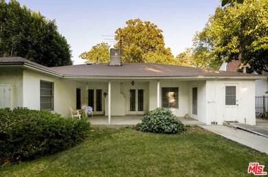 4725 Halbrent Ave, Sherman Oaks, CA 91403 - photo 2