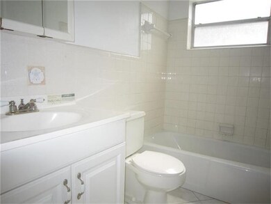 400 SE 3 Ave unit 104, Hallandale Beach, FL 33009 - photo 3
