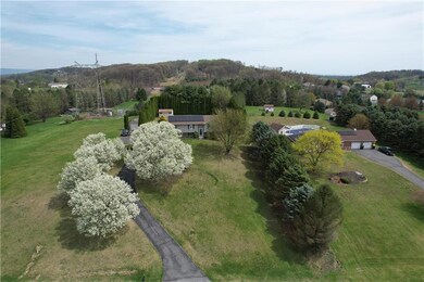 6725 Bruce Ln, Slatington, PA 18080 - photo 4