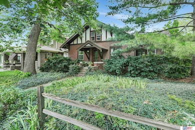 2542 B St, Lincoln, NE 68502 - photo 5