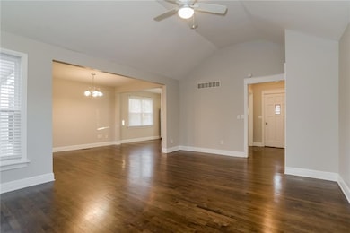 12806 Richmond Ave, Grandview, MO 64030 - photo 2