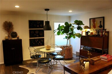 Open concept, great for dining area