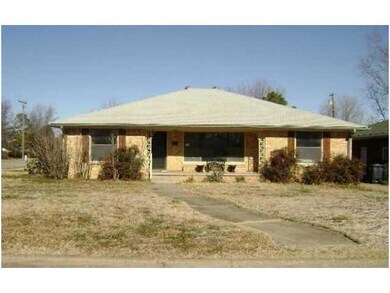 102 E Pulaski St, Shawnee, OK 74804 - photo 2