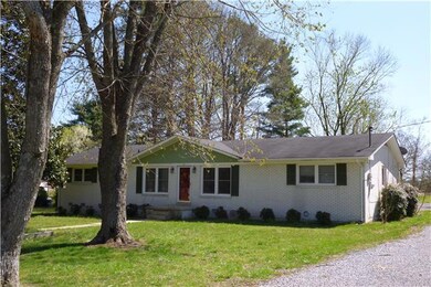 507 Foxhall Dr, Shelbyville, TN 37160 - photo 2