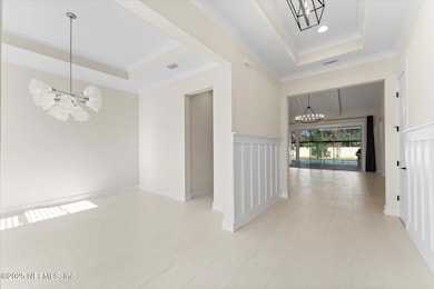 Foyer to front flex room