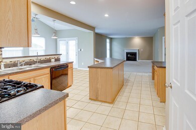 18913 Rosings Way, Triangle, VA 22172 - photo 4