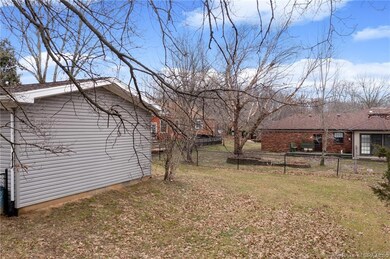 1904 Carriage Ct, New Albany, IN 47150 - photo 6