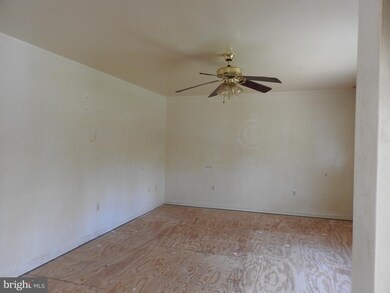 28 Coon Hollow Trail, Hedgesville, WV 25427 - photo 7