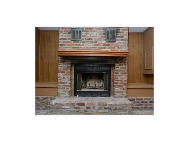 3042 S Scott Ave, Independence, MO 64052 - photo 7