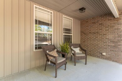 6-web-or-mls-117 Mohawk Trl Exterior-7