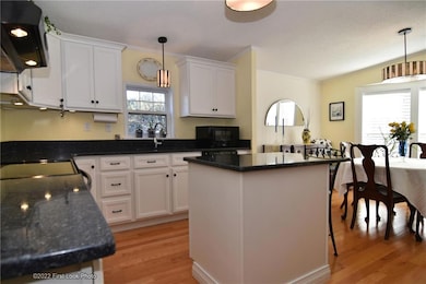 200 Little Pond Rd, Wakefield, RI 02879 - photo 6