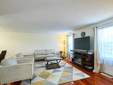 723 Hammond St unit 723, Chestnut Hill, MA 02467 - photo 5