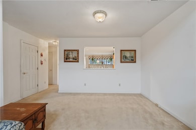 The dining area can be also used for additional si