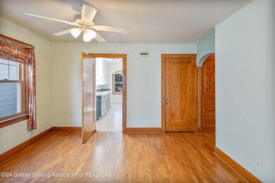 1712 Rundle-33
