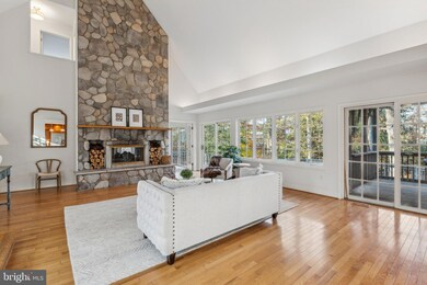 752 N Holly Dr, Annapolis, MD 21409 - photo 3