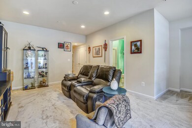 8144 Hollow Ct, Severn, MD 21144 - photo 6